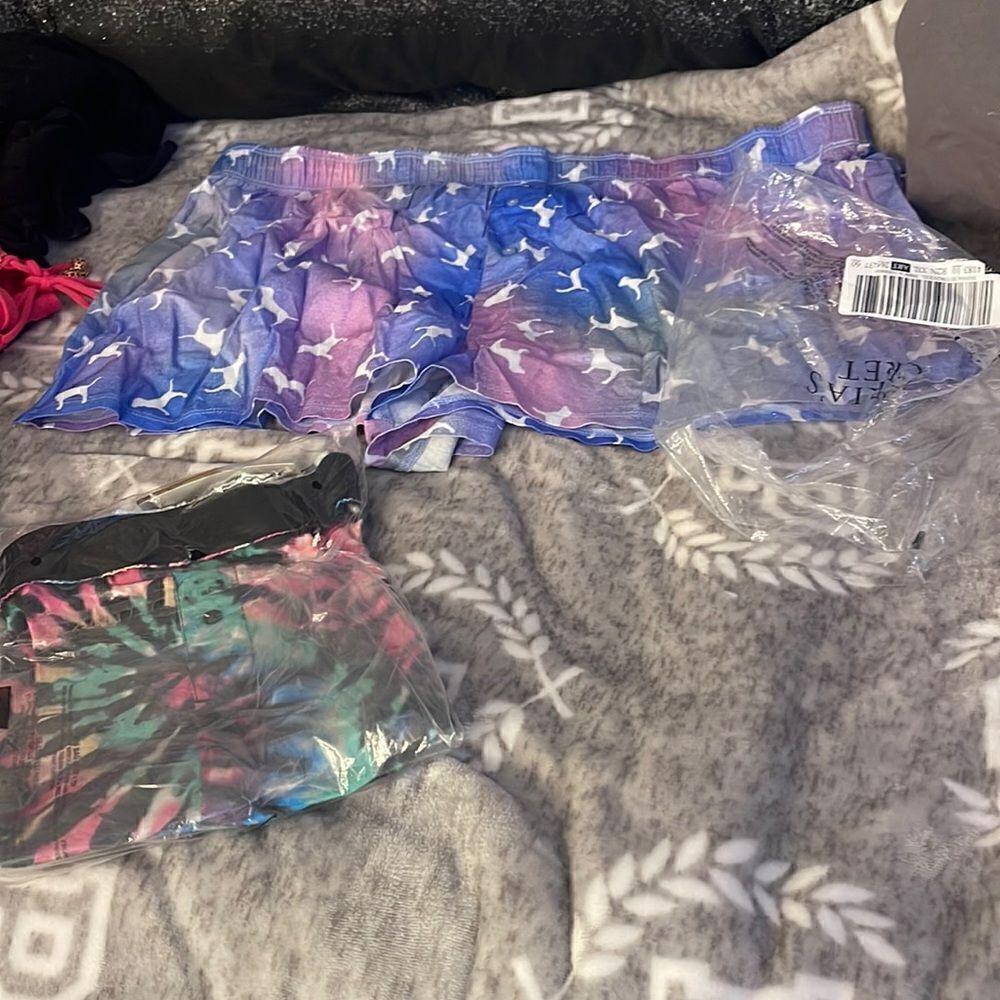Lot of 2 xxl VS pink flannel boxy pajama shorts tie dye/ombre - Picture 2 of 4